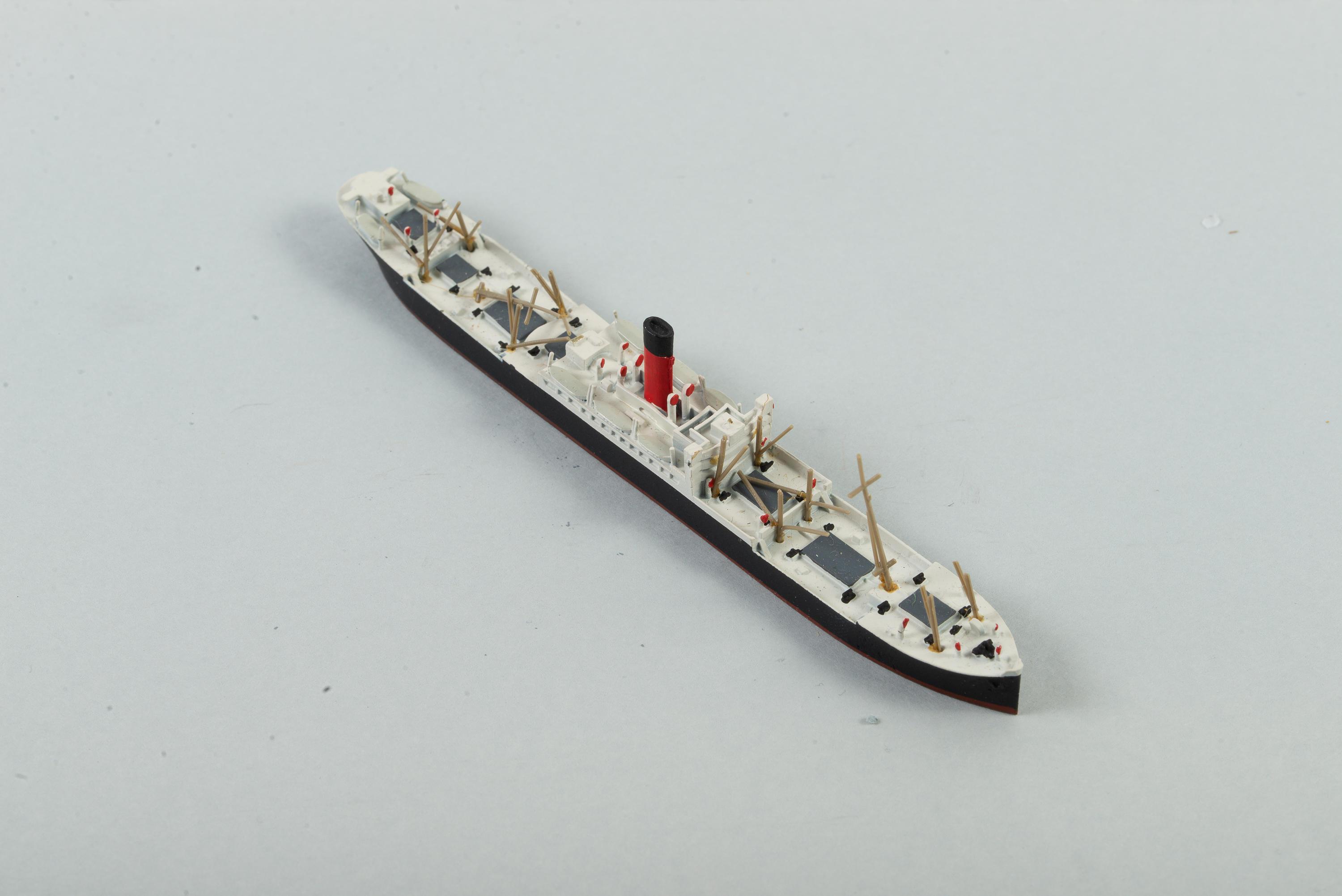 Model waterline model of ship SS GLENIFFER New Zealand Maritime Museum