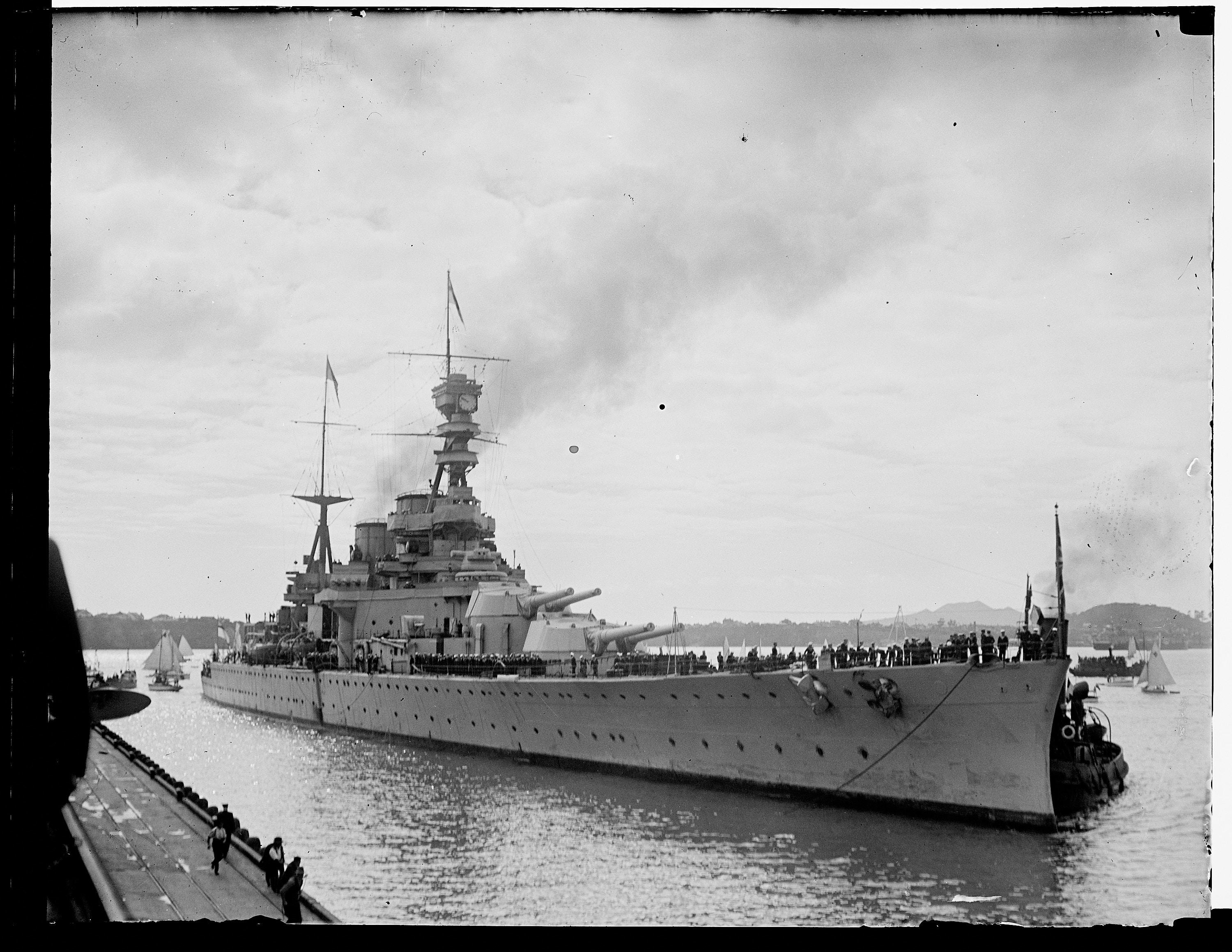 Glass plate An image of HMS RENOWN (1916) berthing New Zealand