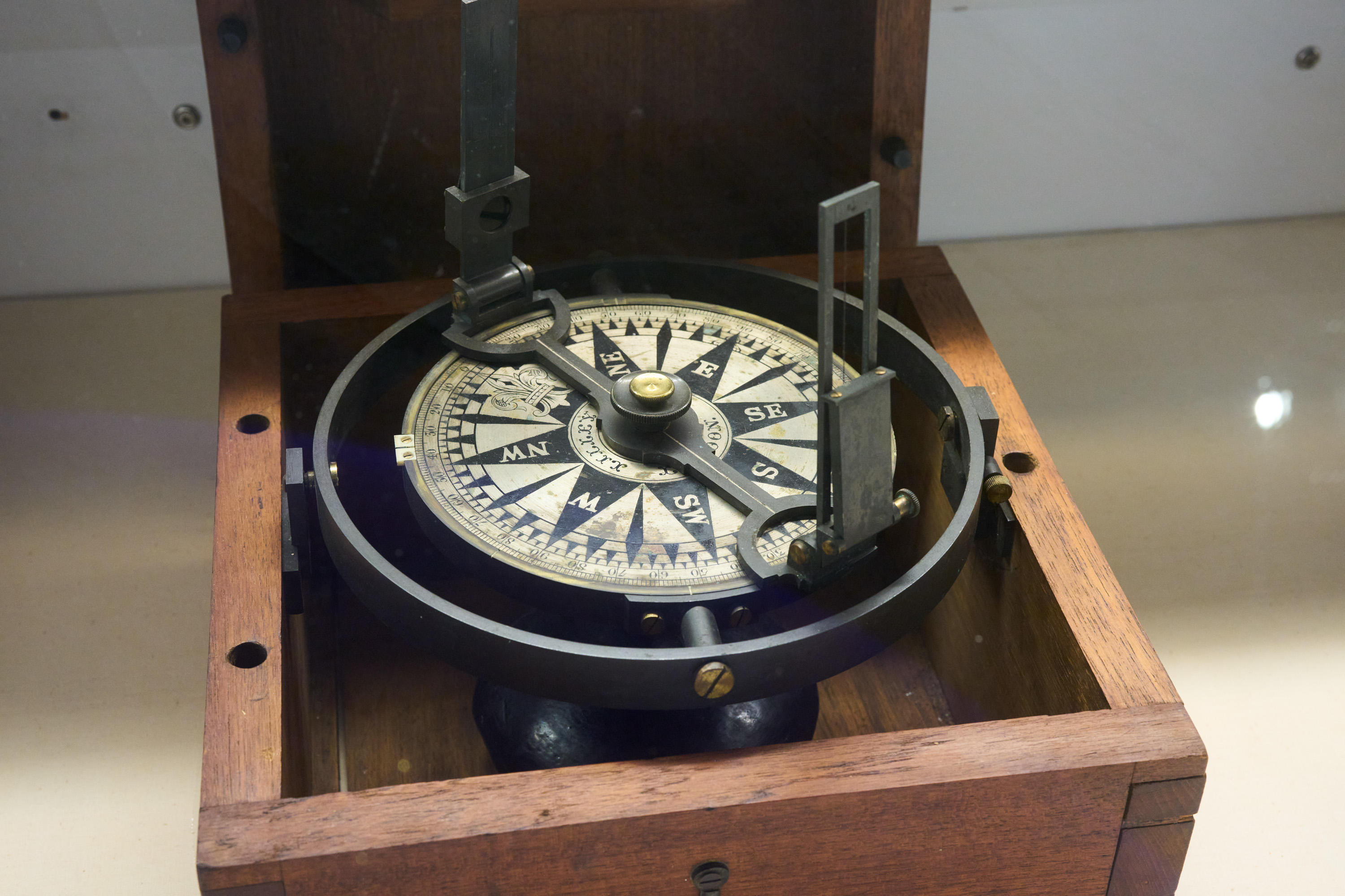 Bearing compass New Zealand Maritime Museum